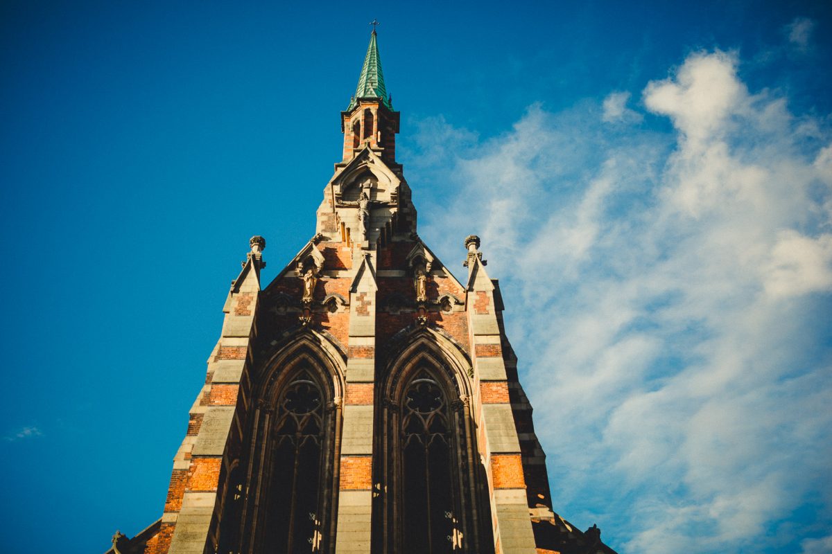 GORTON MONASTERY WEDDING PHOTOGRAPHER, GORTON MONASTERY WEDDING, MANCHESTER WEDDING PHOTOGRAPHER, MANCHESTER WEDDING, AYESHA PHOTOGRAPHY, CREATIVE MANCHESTER WEDDING, JEWISH WEDDING MANCHESTER, DIDSBURY FLOWER LOUNGE